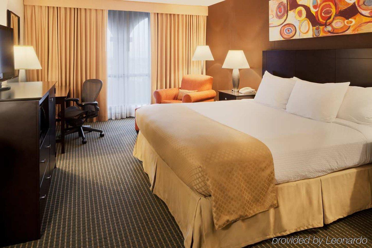 Doubletree By Hilton Dallas Market Center Bilik gambar